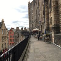 2017.Edinburgh.Terrasse in oldtown